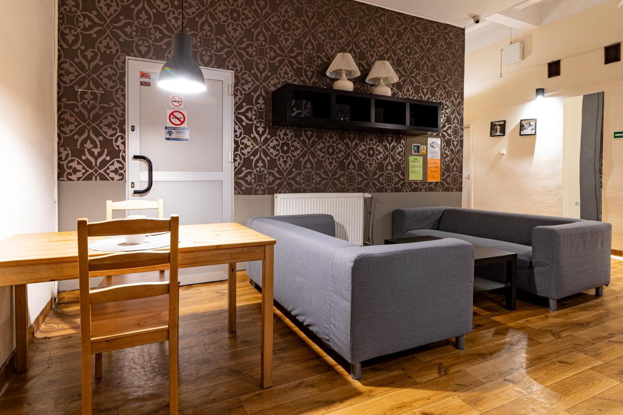 Hostel Orange Plus Stary Toruń Buitenkant foto